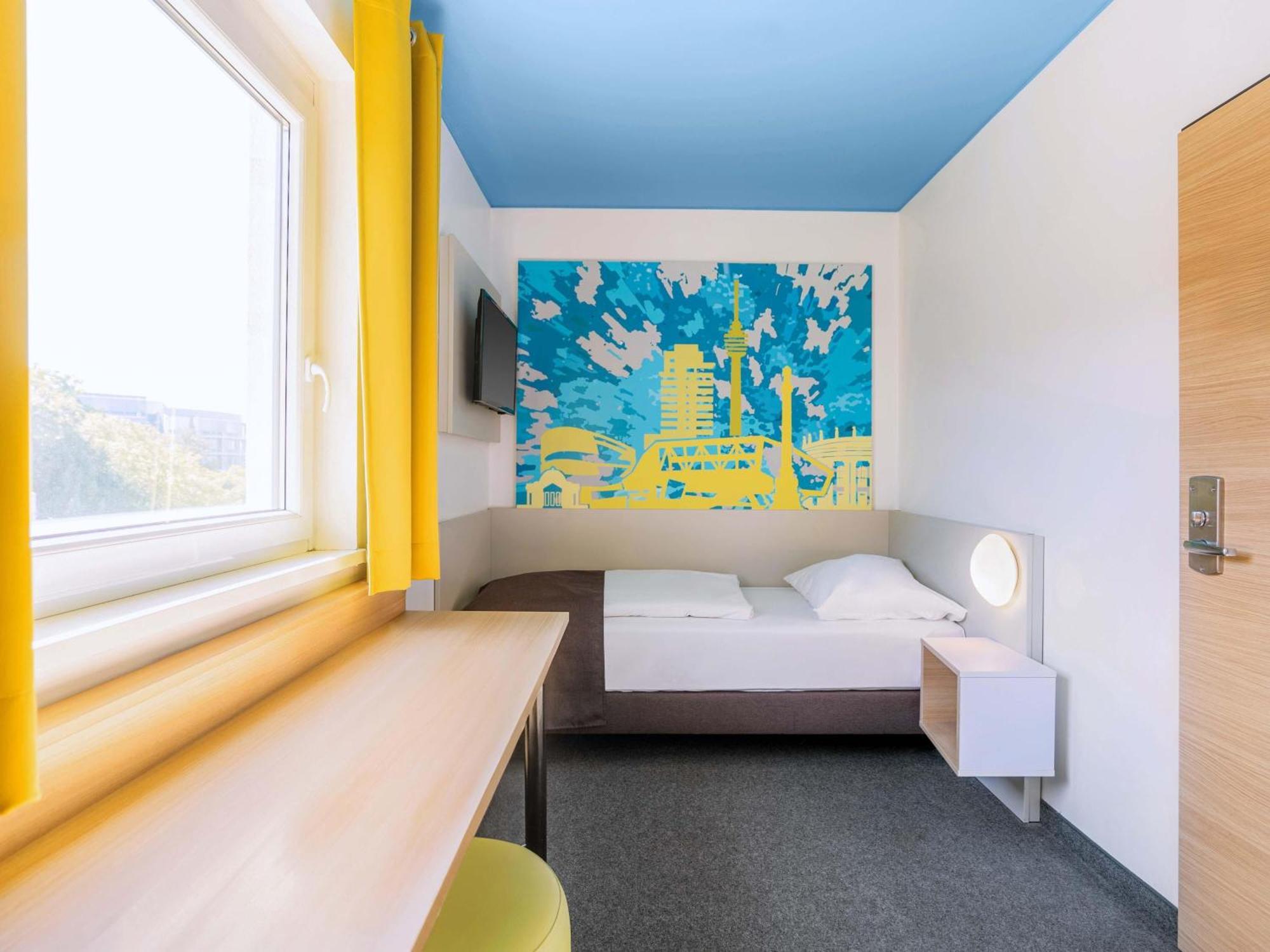 Single Room,1704913583:JPEG